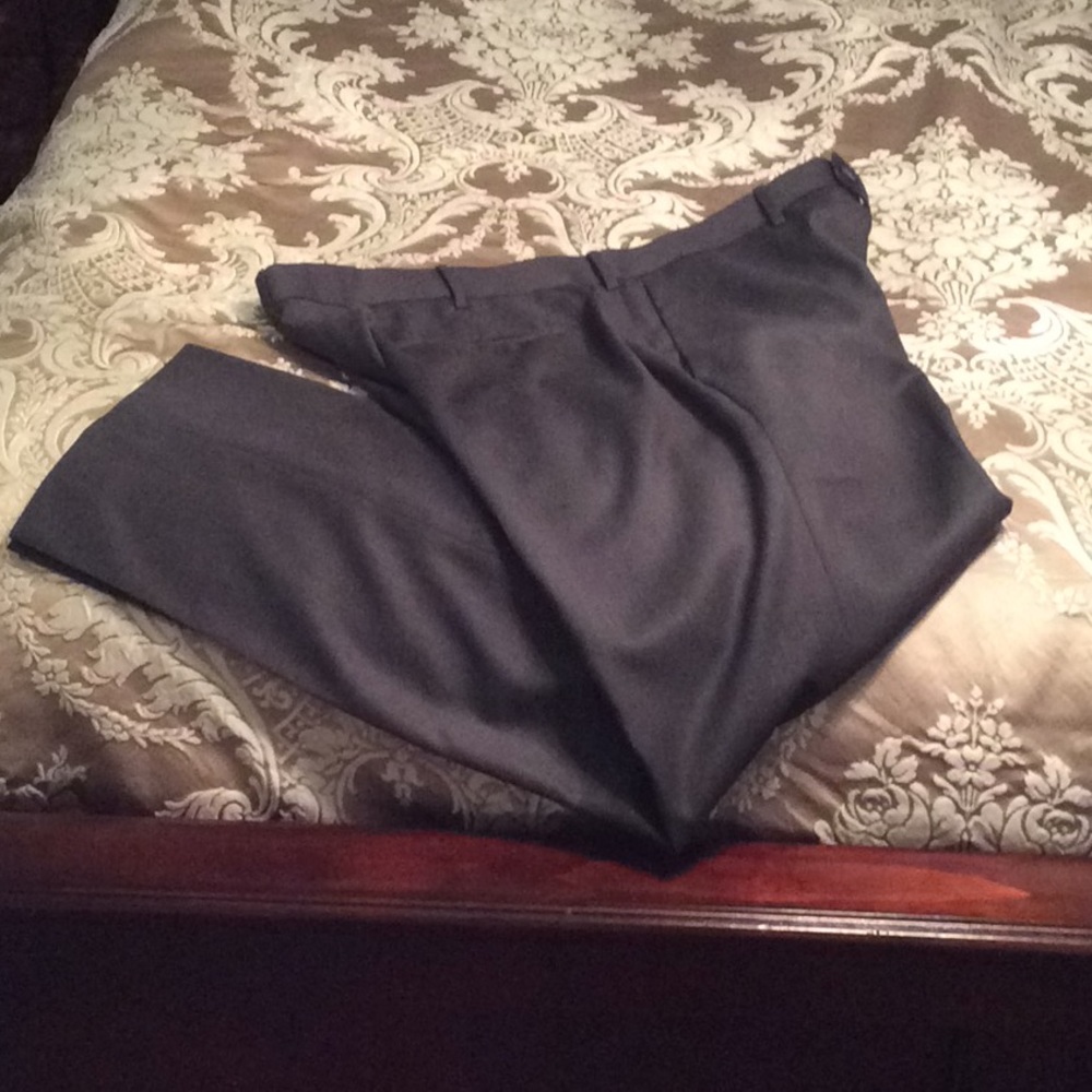 Mens Perry Ellis Portfolio dark Gray dress pants slacks 38 x30 EUC